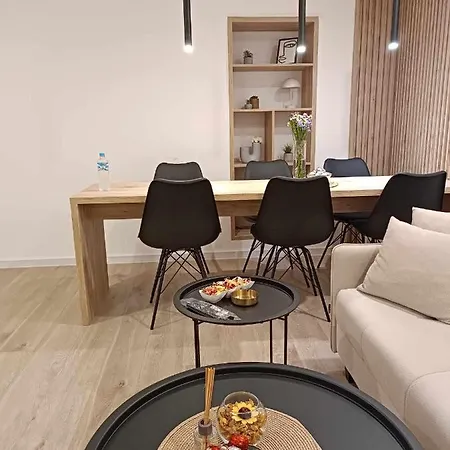 Urban Den Apartment *
